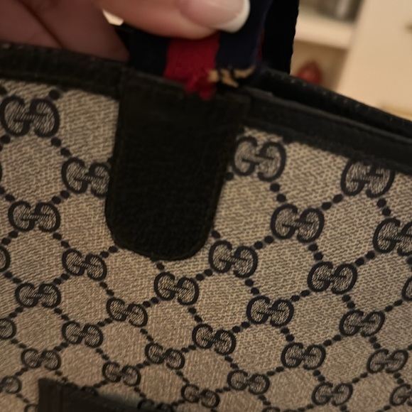 Vintage Gucci tote in coated PVC - Picture 4 of 7